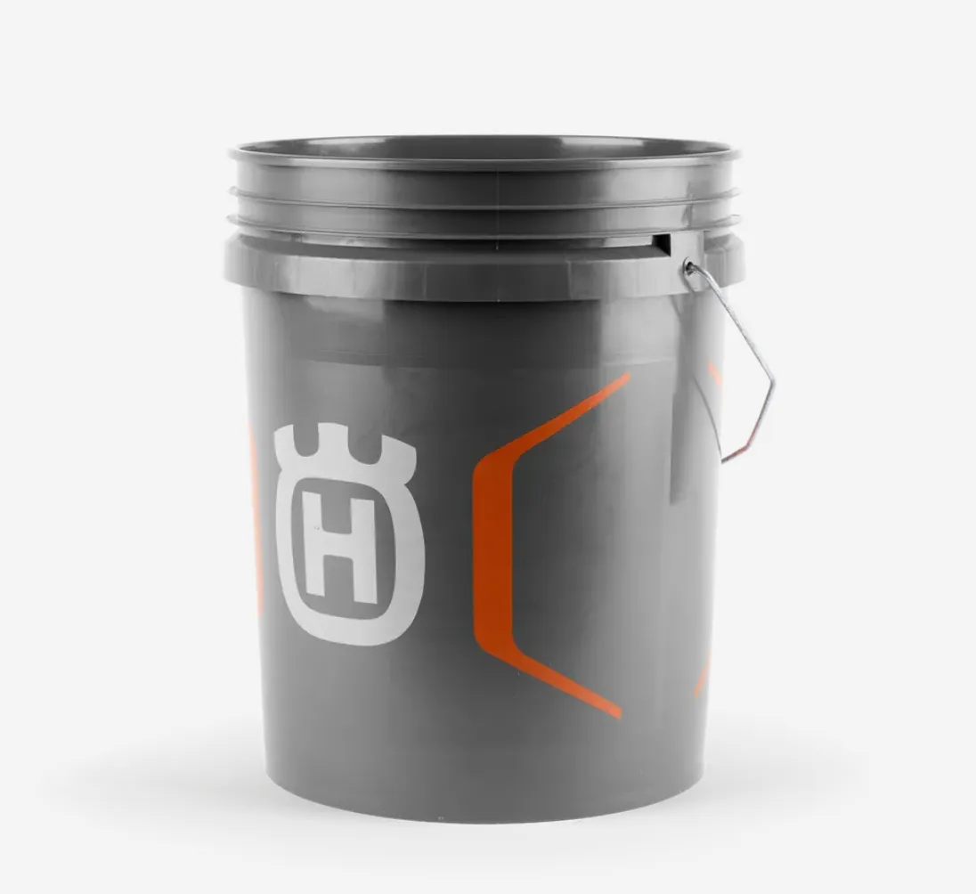 Husqvarna 5 Gallon Bucket