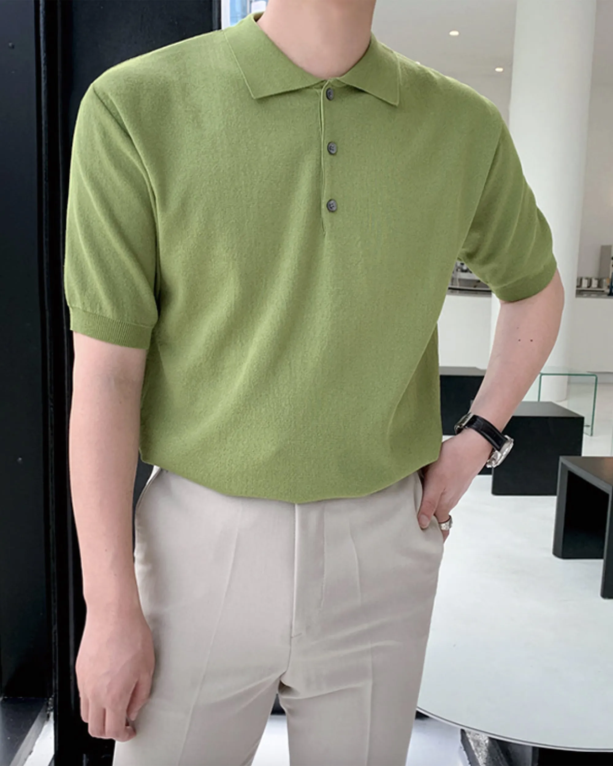 Knit Collared Buttoned Polo