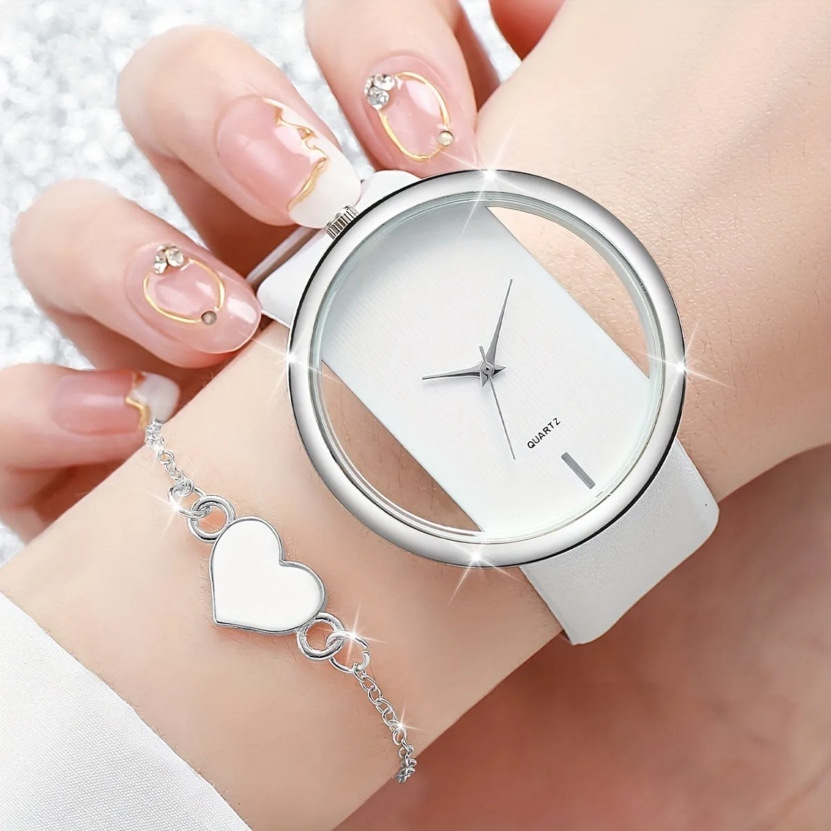 Stylish Womens Watch Set Fashion Quartz  Heart Bracelet